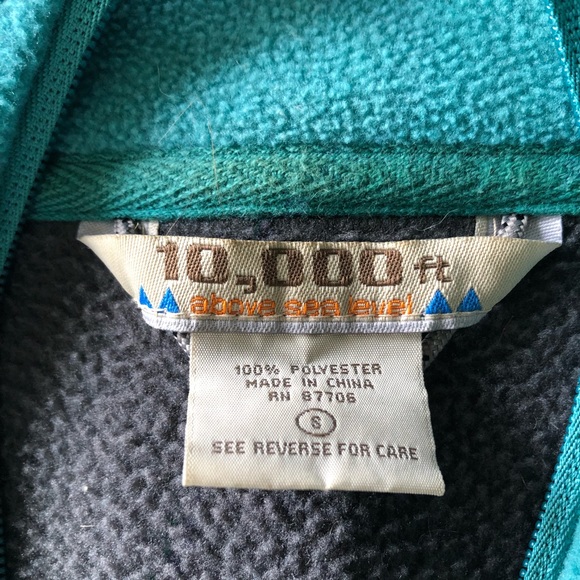 10000 Ft Above Sea Level Fleece Vest - Picture 5 of 8